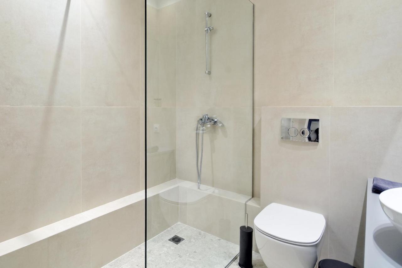 The Flirty Athens Apartment ภายนอก รูปภาพ