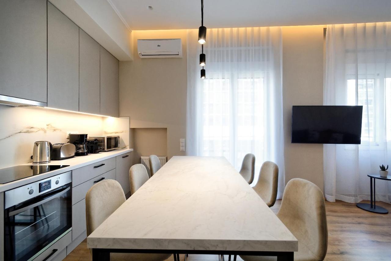 The Flirty Athens Apartment ภายนอก รูปภาพ