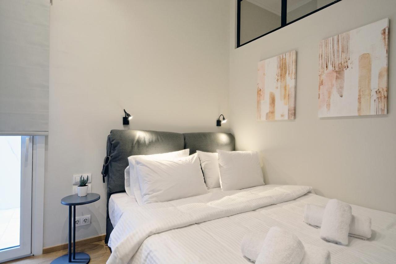 The Flirty Athens Apartment ภายนอก รูปภาพ