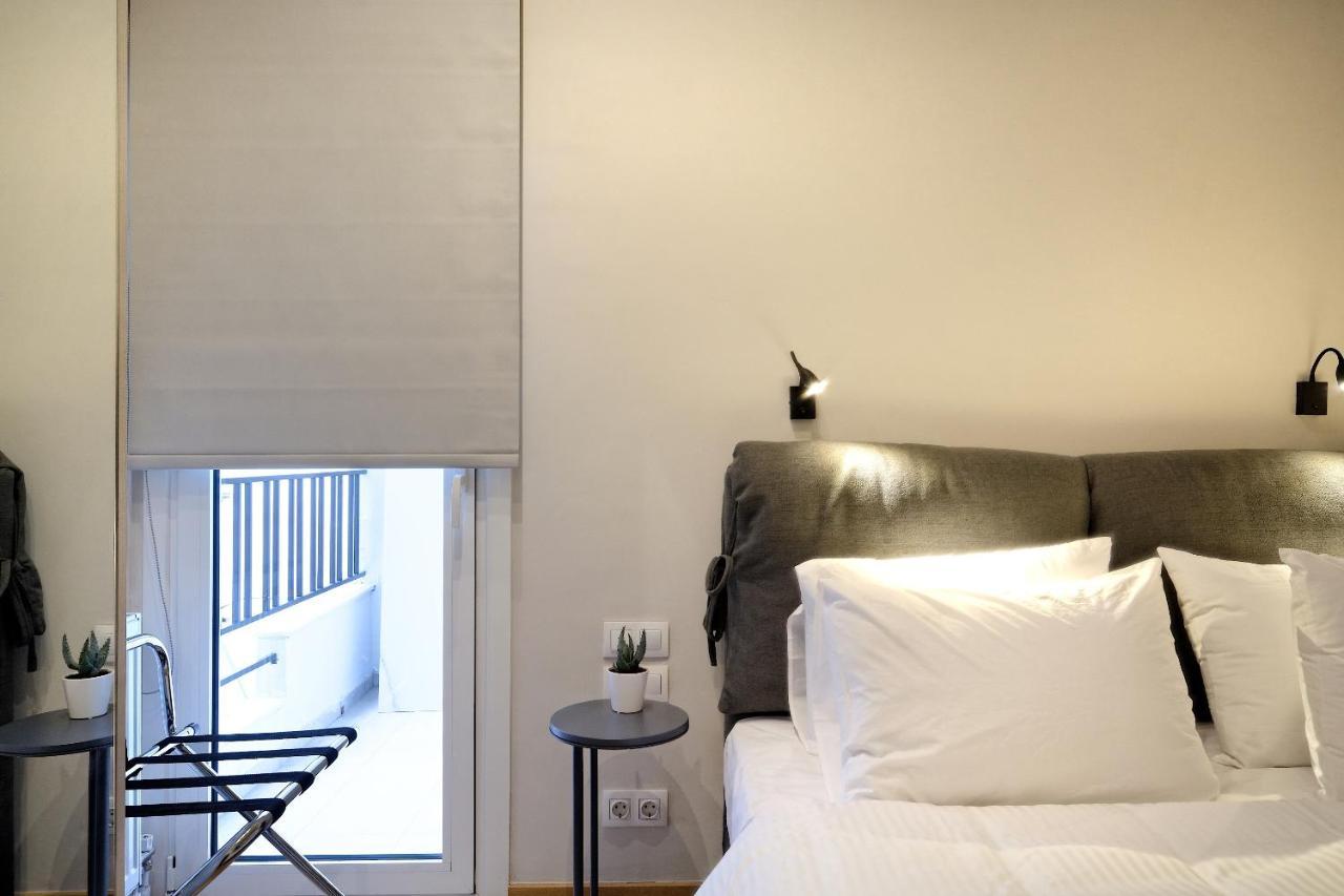 The Flirty Athens Apartment ภายนอก รูปภาพ